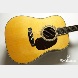 Martin D-42 Standard