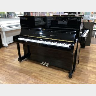 YAMAHA U1A