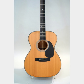 Martin OOO-18 Standard