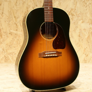 Gibson J-45 VS