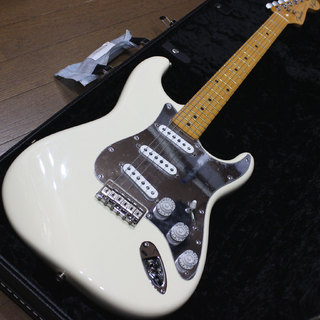 Fender NILE RODGERS HITMAKER STRATOCASTER ナイルロジャース ストラトキャスター"ヒットメーカー 2023年製です  