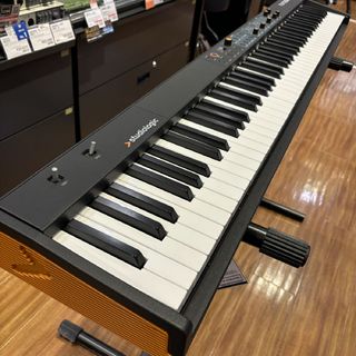 Studiologic Numa Compact 2 スピーカー内蔵ステージピアノ【展示品 / 現物写真 / ケース付き】数量限定