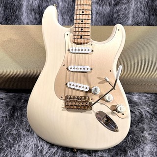 Fender Custom Shop Custom "Mary Kaye" Stratocaster by J.W.Black