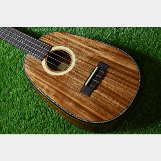 Uma Ukulele UK-30SCP Concert Pine