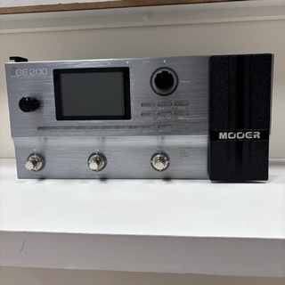 MOOER GE200