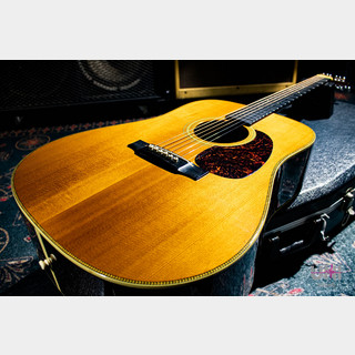 Martin Vintage Series HD-28V / 2001