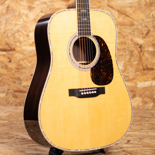 Martin D-41 Standard