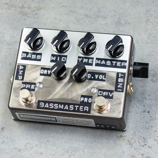 Shin's Music Bass Master Preamp Pro Black Scratch【EARLY SUMMER FLAME UP SALE 6.22(土)～6.30(日)】