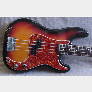 FenderAmerican Vintage '62 Precision Bass