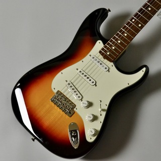 FenderMade in Japan Traditional 60s Stratocaster Rosewood Fingerboard 3-Color Sunburst エレキギター ストラ