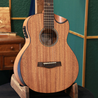Traveler Guitar サマーセール Redlands Concert, Mahogany