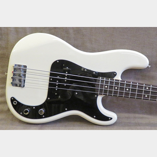 Fender Japan PB70-US