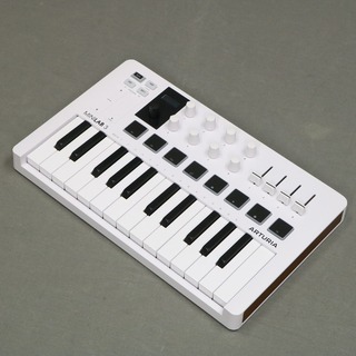 Arturia、パッチング可能な25鍵モノフォニック・アナログシンセ