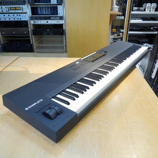 NATIVE INSTRUMENTS KOMPLETE KONTROL S88 MK2