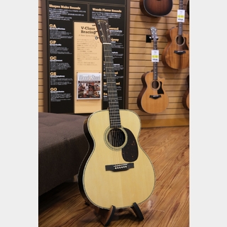 Martin OOO-28 Standard