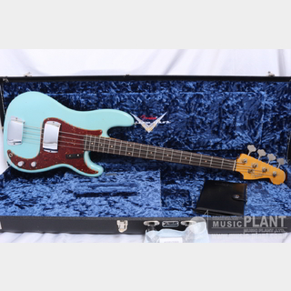 Fender Custom Shop '63 P Bass® Journeyman Relic®, Rosewood Fingerboard, Aged Daphne Blue