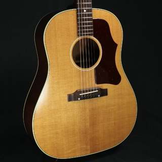 カネコアヤノの1965年製 ギブソン J-50｜AGM GUITAR GRAPH -Volume 96