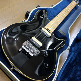 PEAVEY USA Wolfgang Black ピーヴィー ウルフガング 初期物 1997年製です。