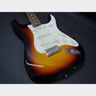 Fender Made in Japan Traditional II 60s Stratocaster 3CS