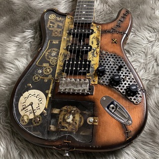 Martper Guitars Stratocaster Type Custom Made Model "Frankenstein Steampunk"【現物画像】