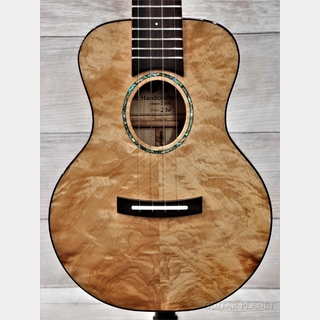 Matsui Ukulele 【新生活応援フェア!!】Laughing Concert Quilted Maple 【松井則和】【コンサート/メイプル】【送料込】