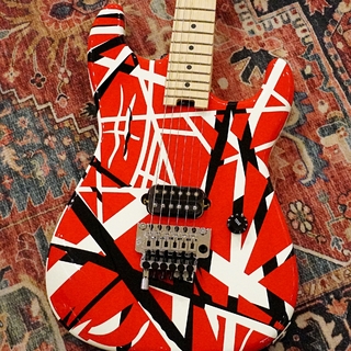 EVH Striped Series Red with Black Stripes【特価】