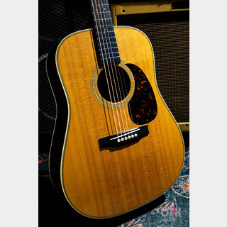 MartinVintage Series HD-28V / 2012