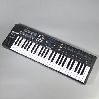 Arturia、パッチング可能な25鍵モノフォニック・アナログシンセ