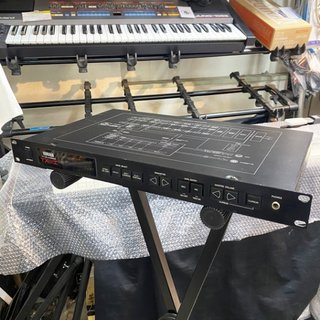 YAMAHA TX81Z