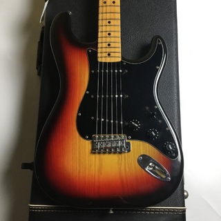Fender Stratcaster(3TS)