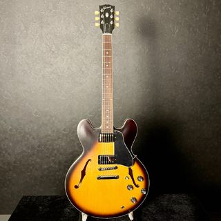 Gibson ES-335 Satin セミアコギター