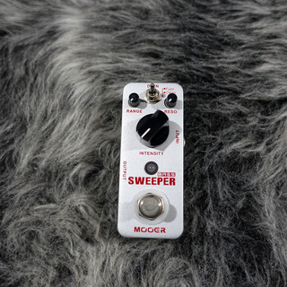 MOOER Sweeper