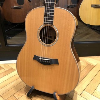 Taylor Custom GPe Lutz Spruce / Laurelwood