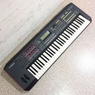 YAMAHA MOXF6-ver.1.01- "ミュージック・プロダクション・シンセサイザー"【横浜店】