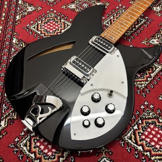 Rickenbacker 330