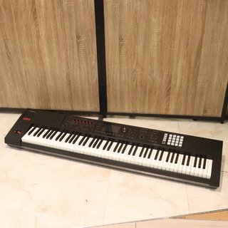 Roland FA-08 Music Workstation 【梅田店】