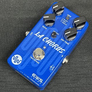 E.W.S. LA CHORUS ギターエフェクター 新品同様 E.W.S. LA Chorus（新品/送料無料）【楽器検索デジマート】