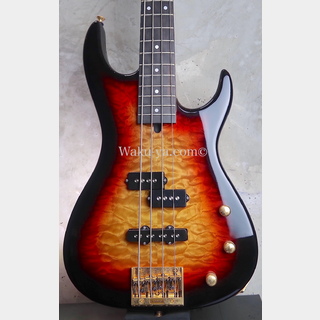 Valley Arts / Custom Pro USA Bass / Quilt Top  / Sunburst 