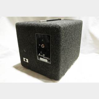 AxeTrakATB Isolation Cabinet for Bass Guitar - 8-Ohm Standard Impedance Impedance [XJ653]