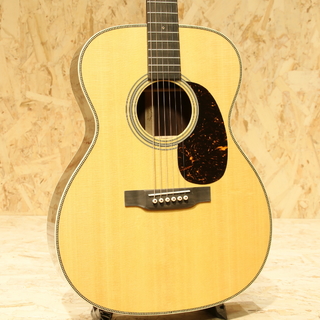 Martin OOO-28 Standard