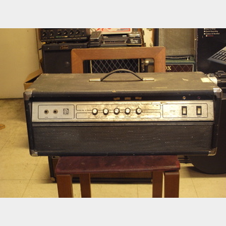 Ampeg V-4B(1970s)