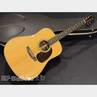 Martin D-28 Standard