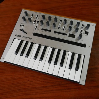 KORG monologue Silver 【MONOPHONIC ANALOGUE SYNTHESIDER】【箱ボロ、アウトレット特価】